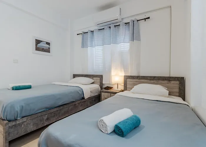 別荘 Seaview Sanctuary House ラルナカ