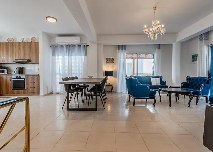 Seaview Sanctuary House *