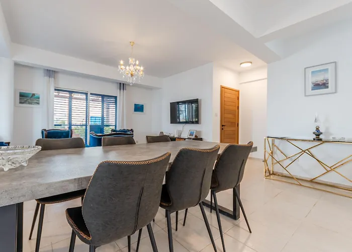 Seaview Sanctuary House 別荘