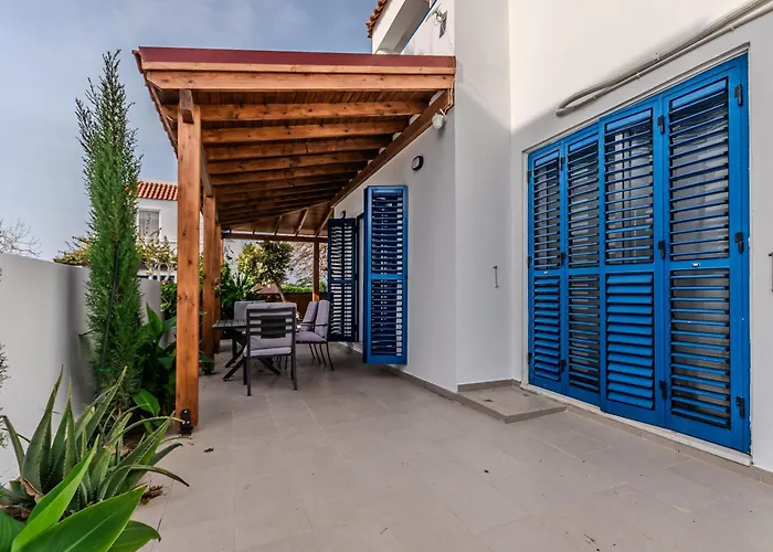 Seaview Sanctuary House *