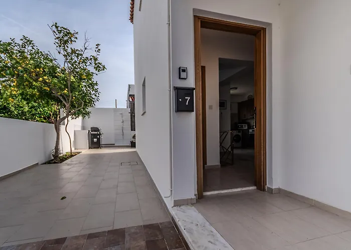 Seaview Sanctuary House 別荘 *