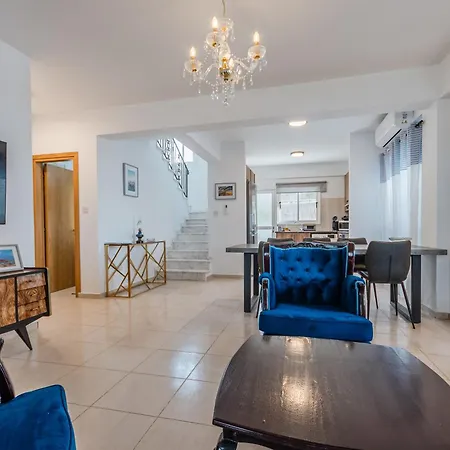 Seaview Sanctuary House * Larnaka