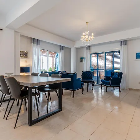 Seaview Sanctuary House * Larnaka